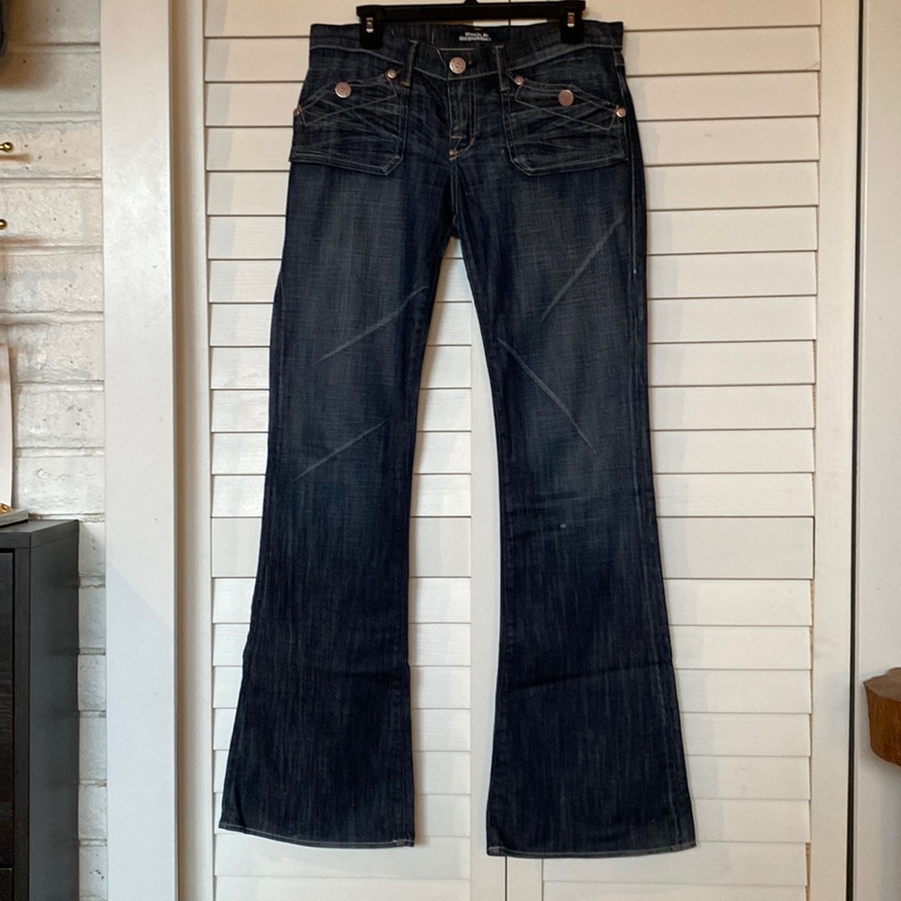 Rock & Republic Bell Bottom Jeans size 29